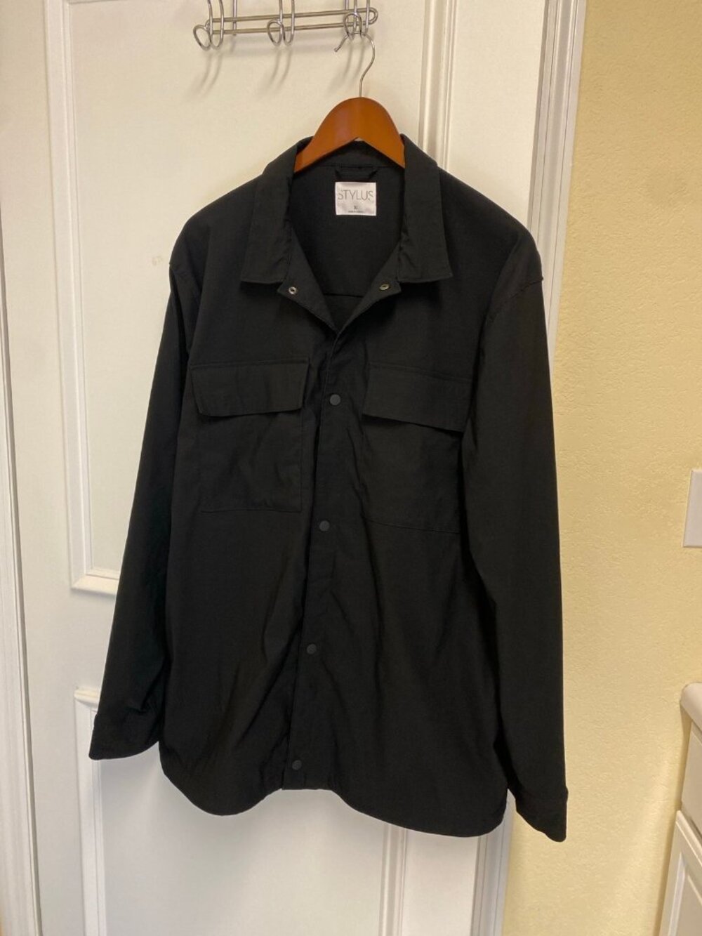 Stylus Men's XL Black Lightweight Nylon Spandex Woven Shirt Jacket / Shacket